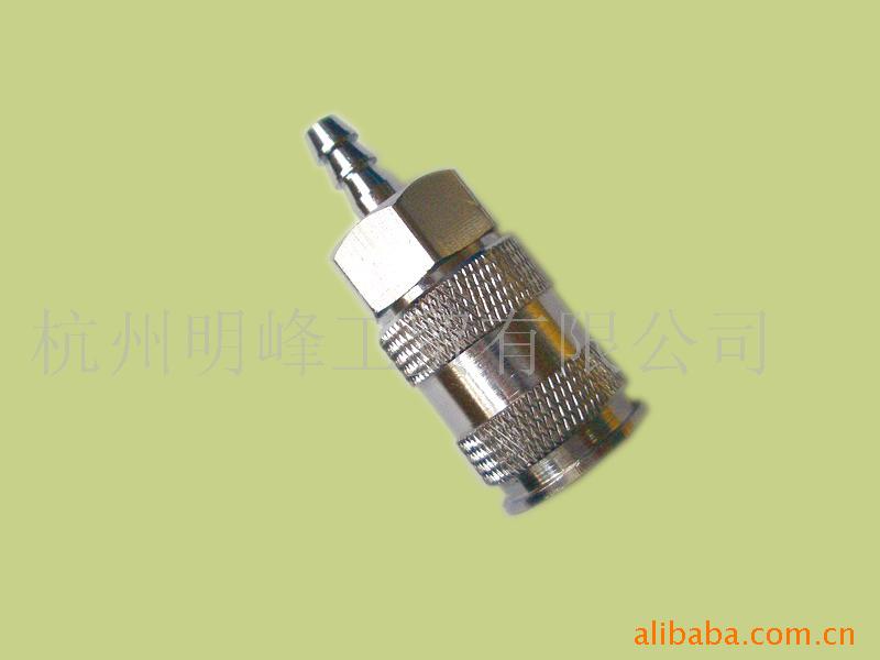 9141101 (22 European universal bus connection 3.5 * 6.6 * 18h chrome plating)